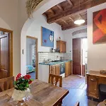 Art Apartment Sant Ambrogio